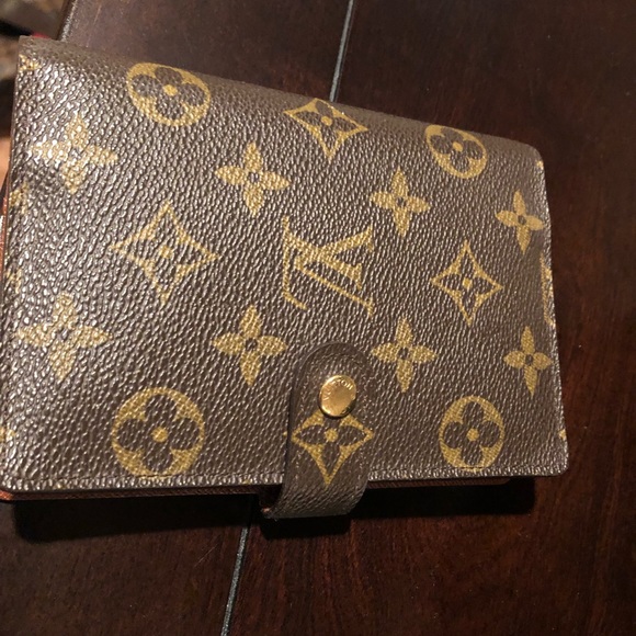 Pm Louis Vuitton agenda - Picture 2 of 9
